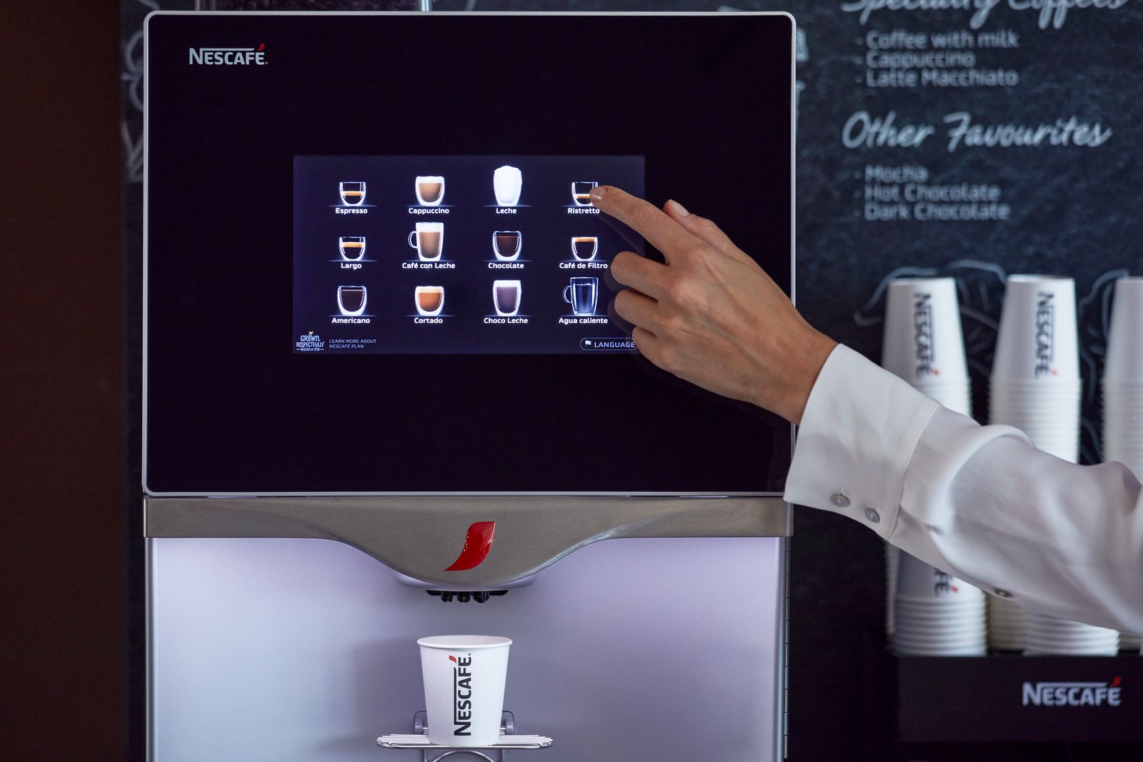 Автоматические кофемашины NESCAFÉ® для приготовления капучино и латте