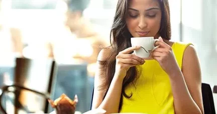 Полезно ли пить кофе по утрам: взвешиваем за и против
