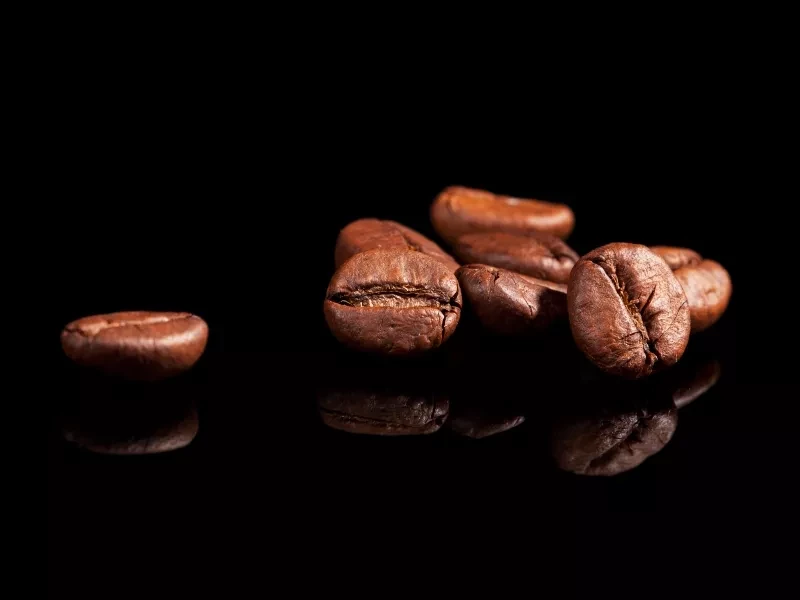 Какие страны являются лидерами по производству кофе на разных континентах?